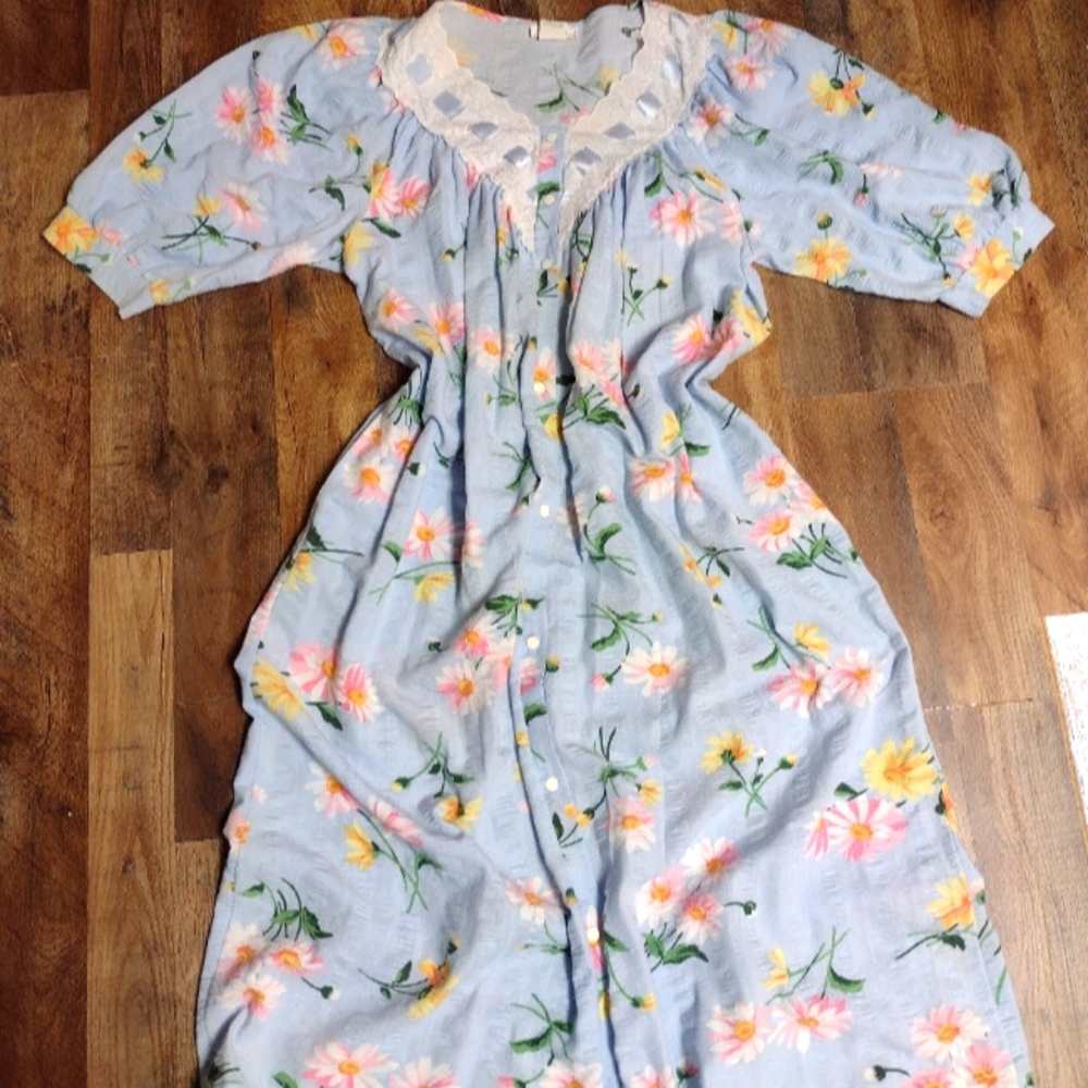 Vintage Aria house dress